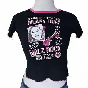 Rare 2005 Hillary Duff Y2K Baby Tee 🖤💖